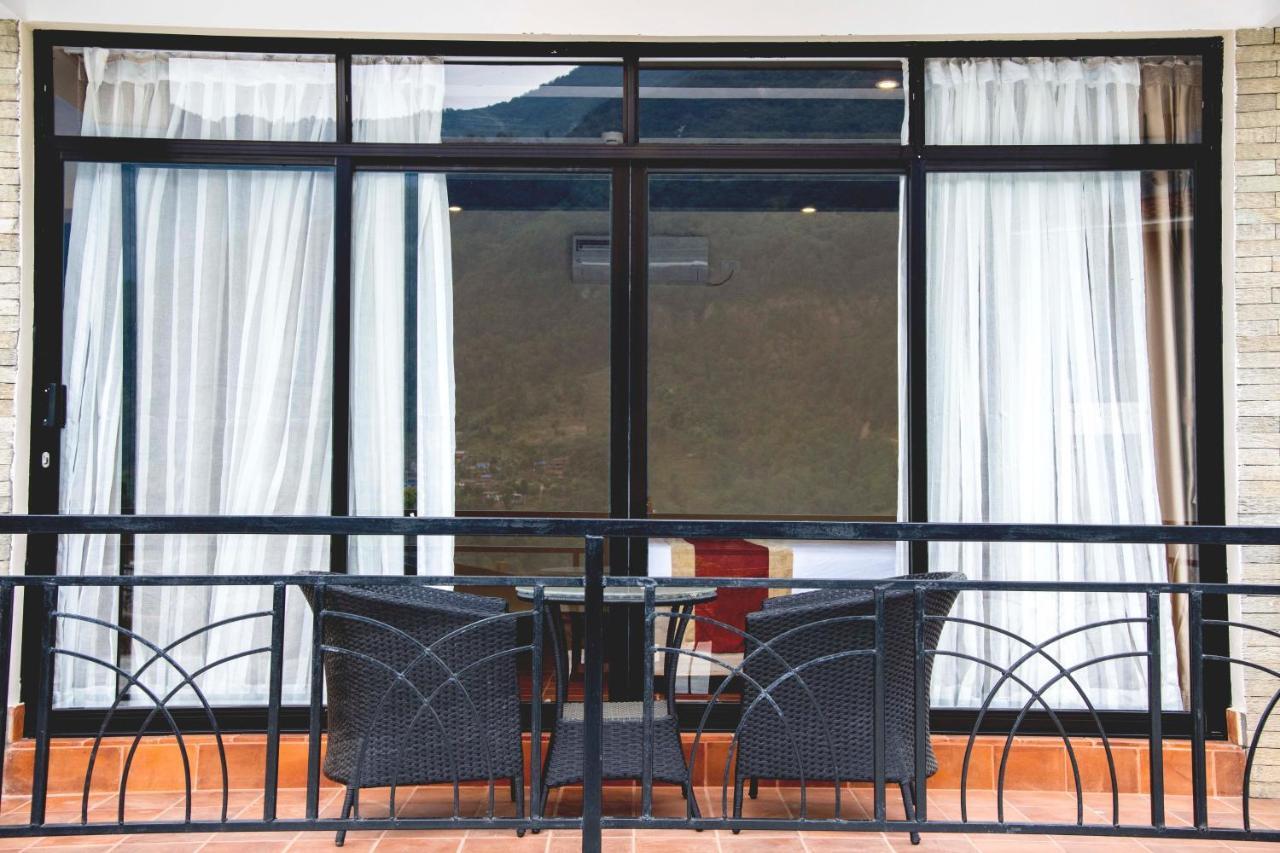 Gateway Himalaya Resort Ghanpokhara Exterior foto