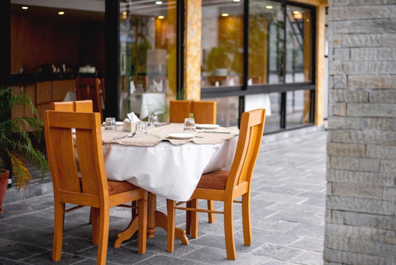 Gateway Himalaya Resort Ghanpokhara Exterior foto